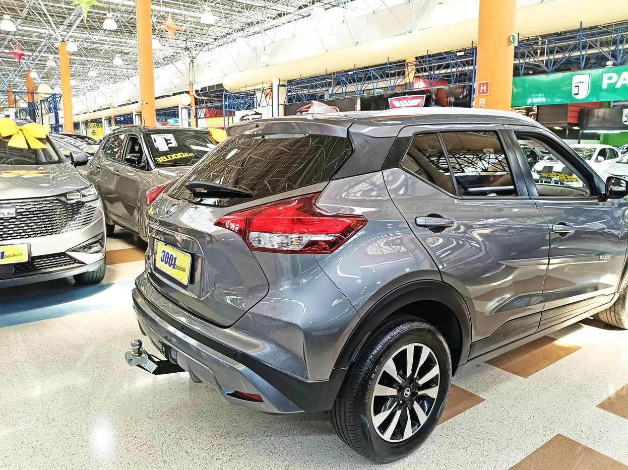 NISSAN KICKS