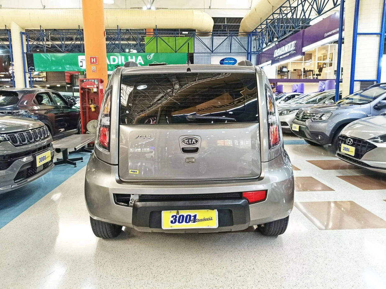 KIA SOUL