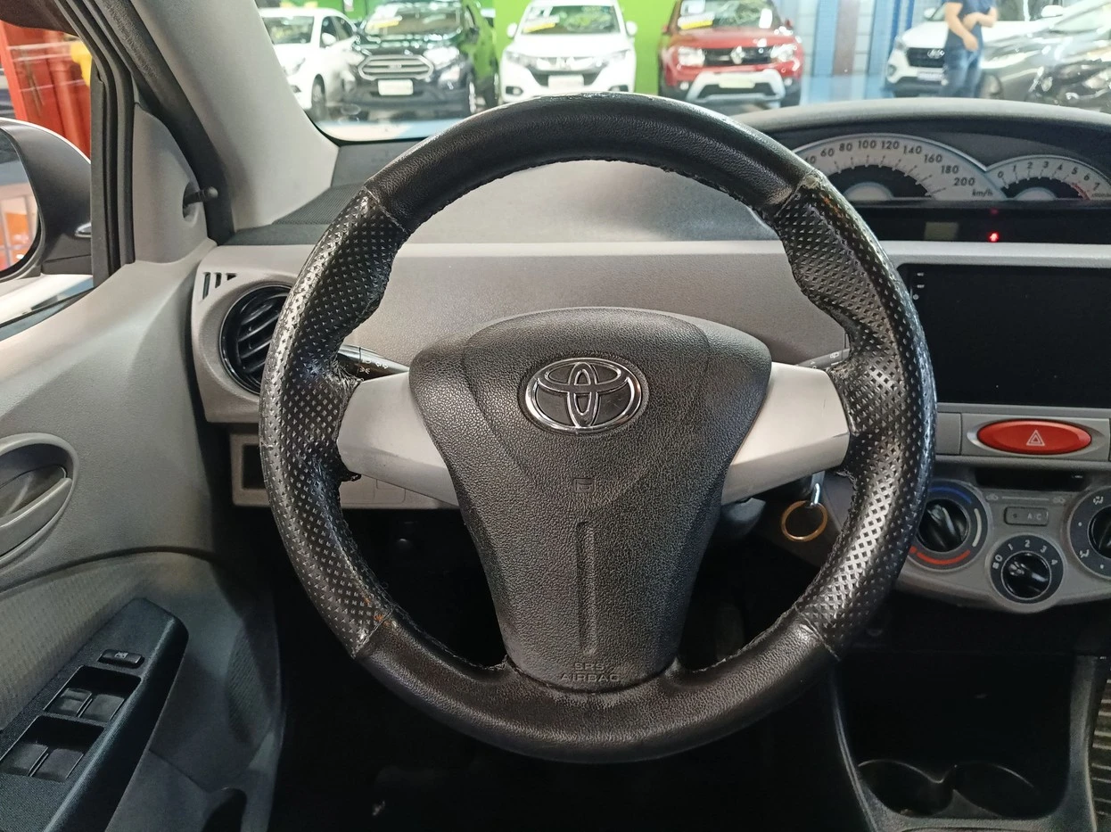 TOYOTA ETIOS