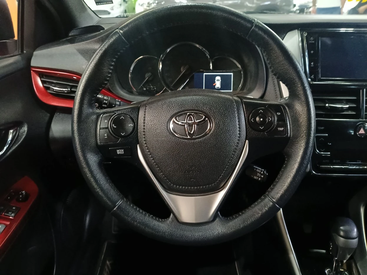 TOYOTA YARIS