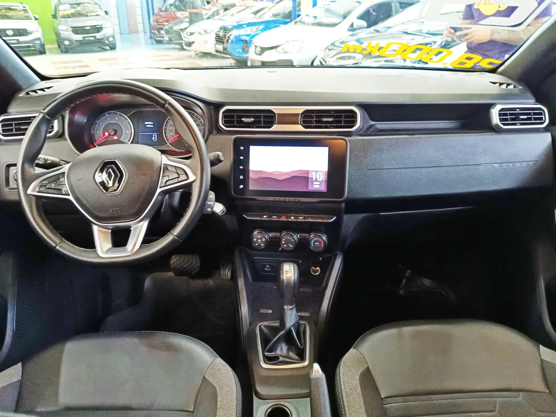 RENAULT DUSTER