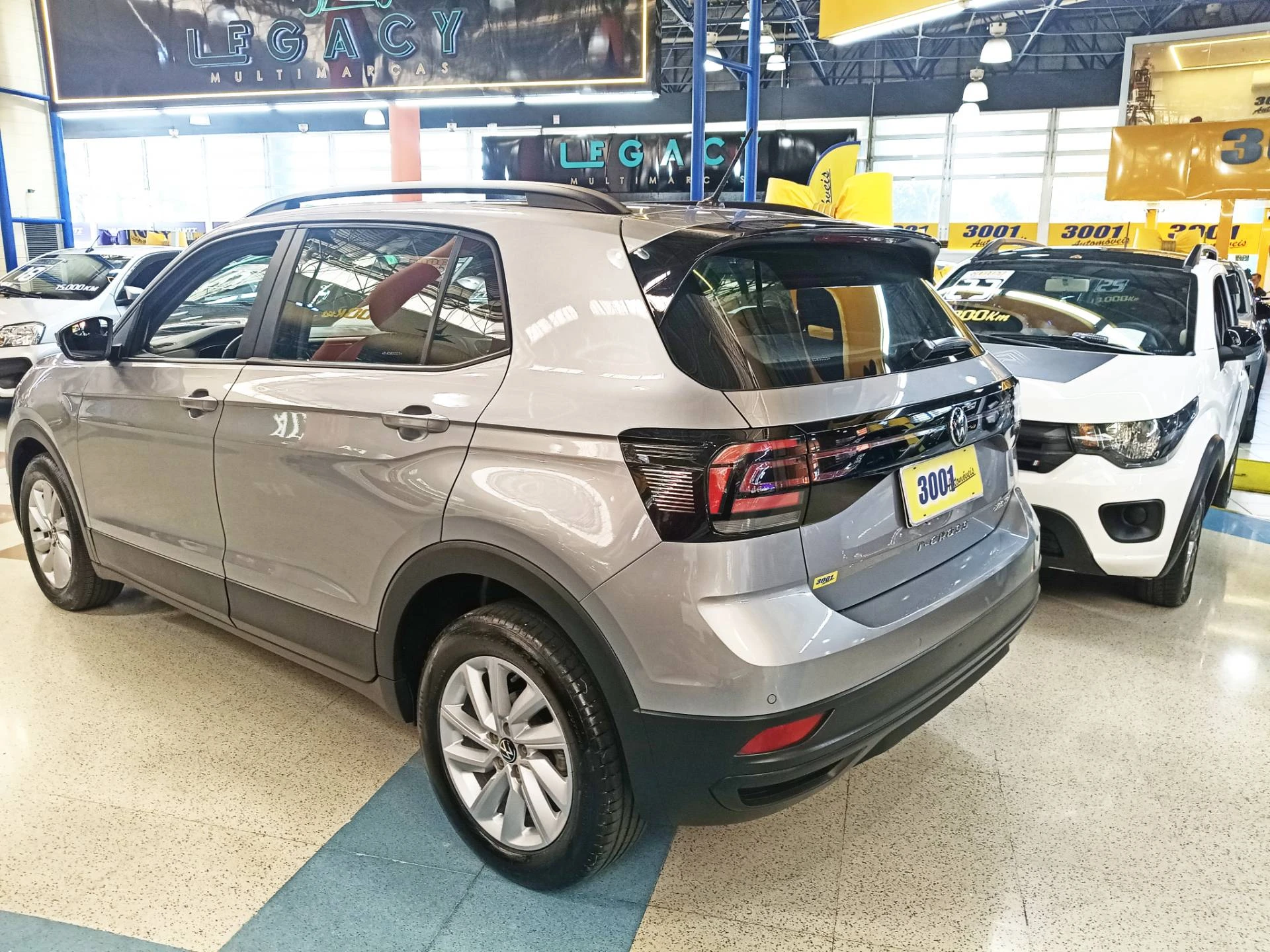 VOLKSWAGEN T-CROSS
