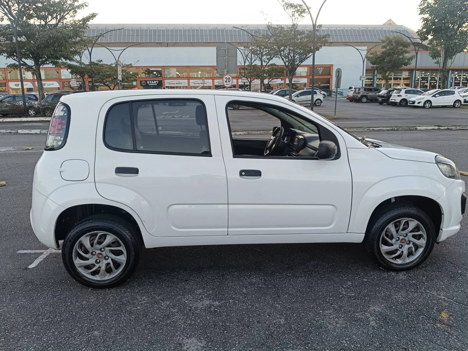 FIAT UNO