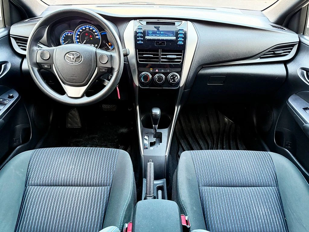 TOYOTA YARIS