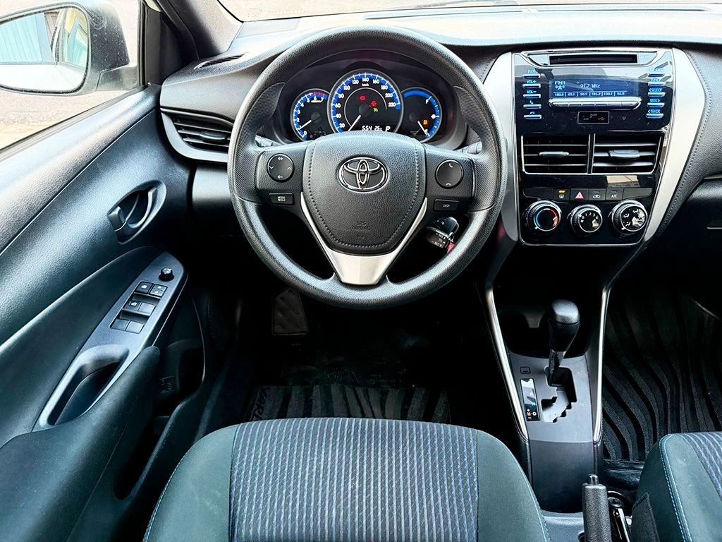 TOYOTA YARIS