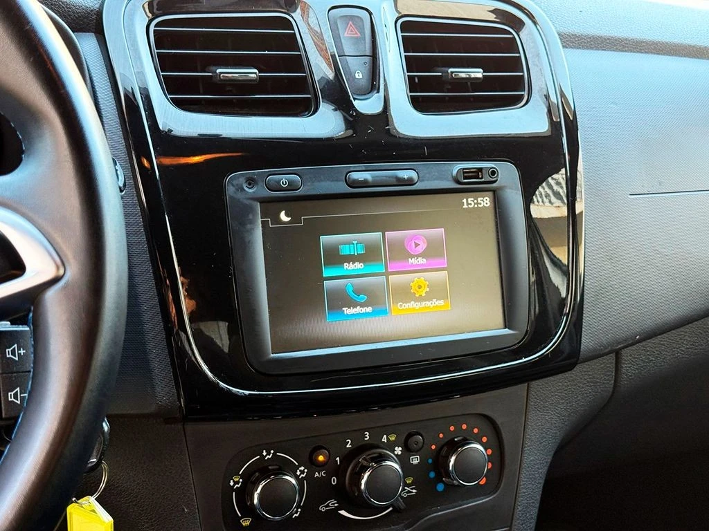 RENAULT SANDERO