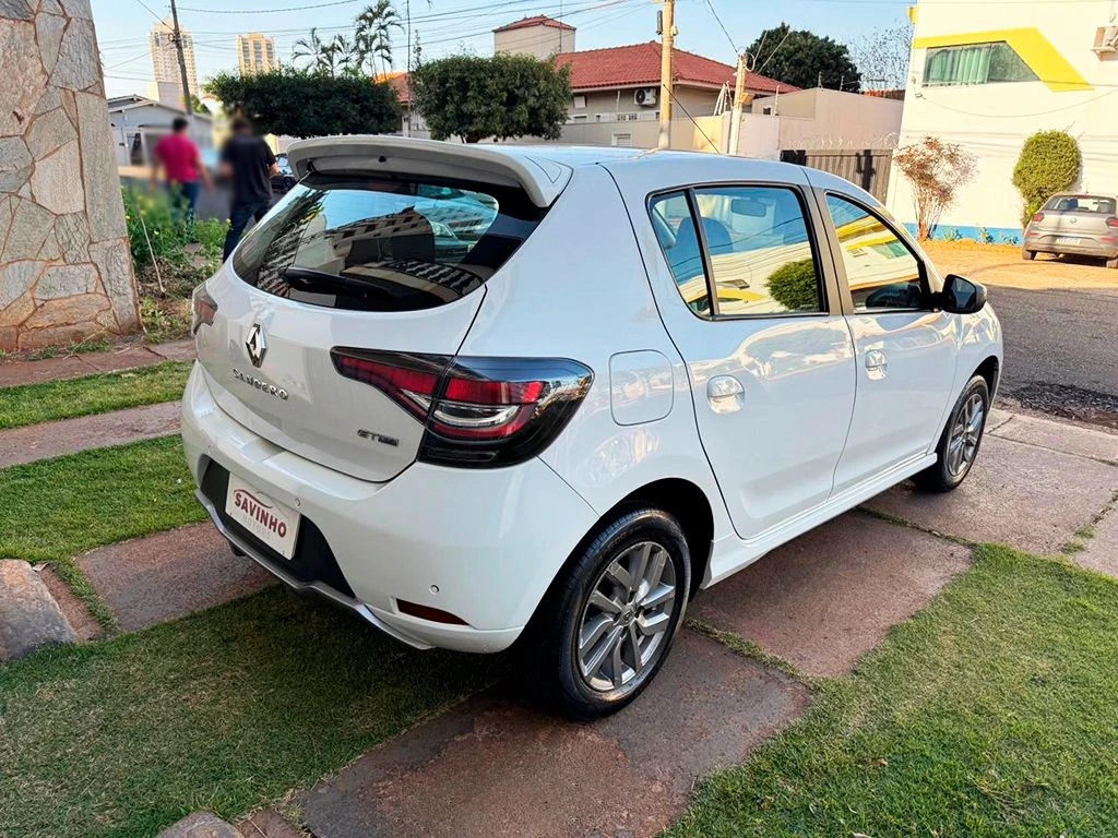 RENAULT SANDERO