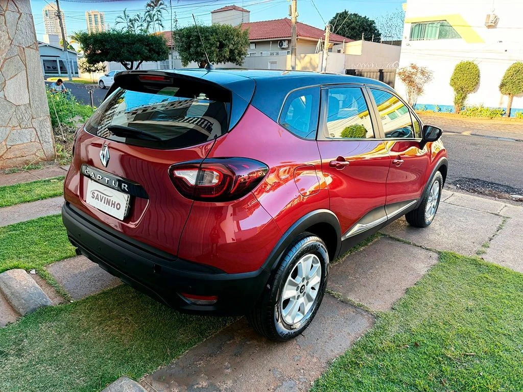 RENAULT CAPTUR
