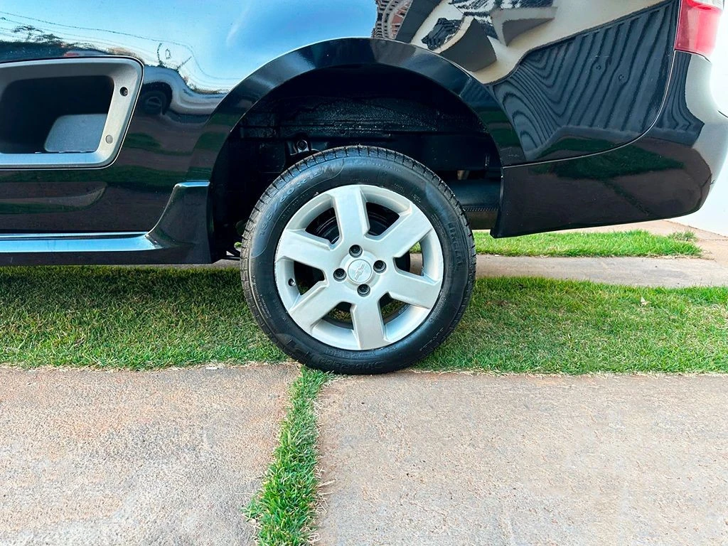 CHEVROLET MONTANA