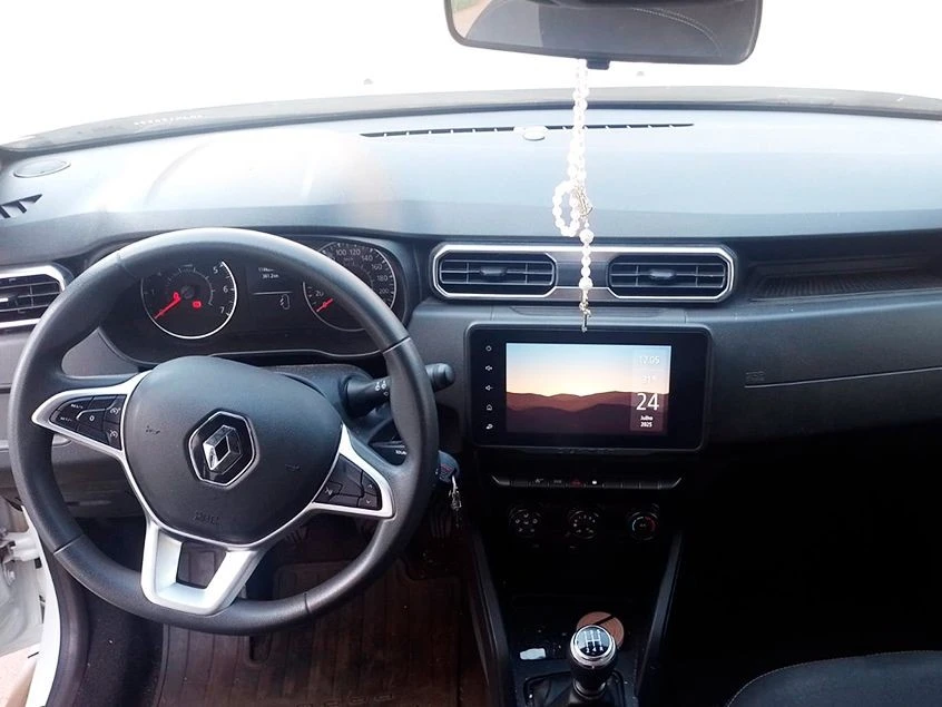 RENAULT DUSTER