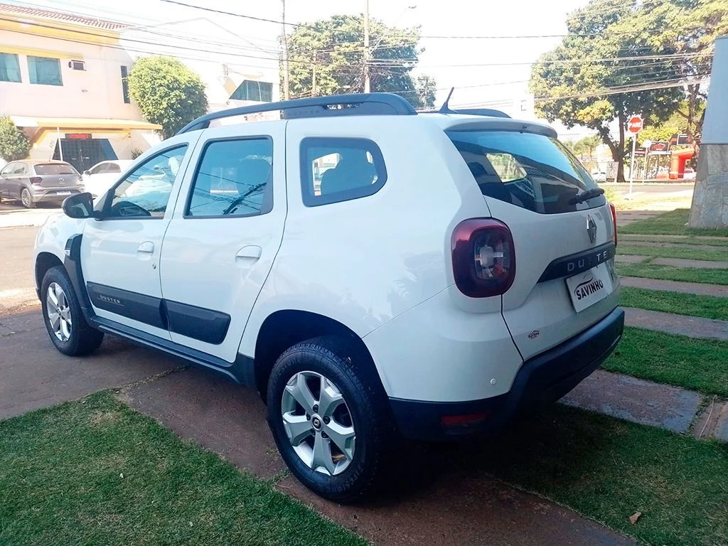 RENAULT DUSTER