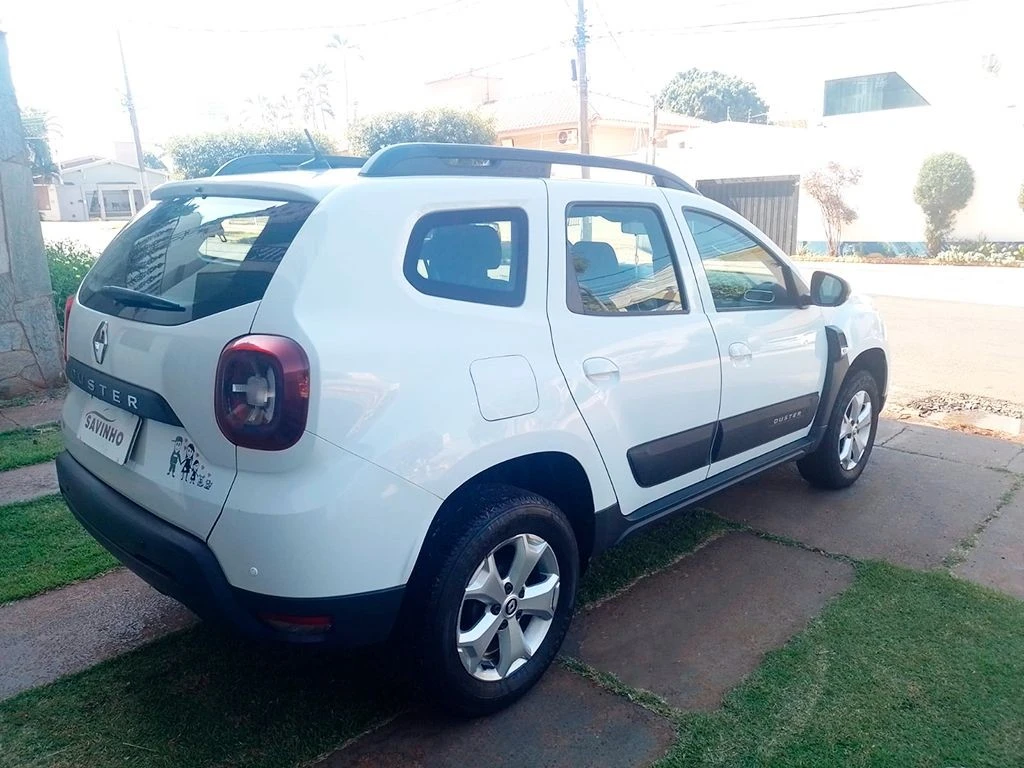 RENAULT DUSTER
