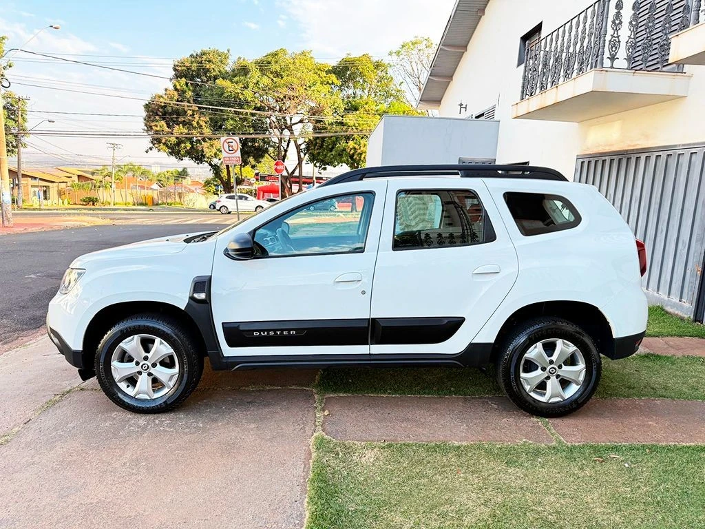 RENAULT DUSTER