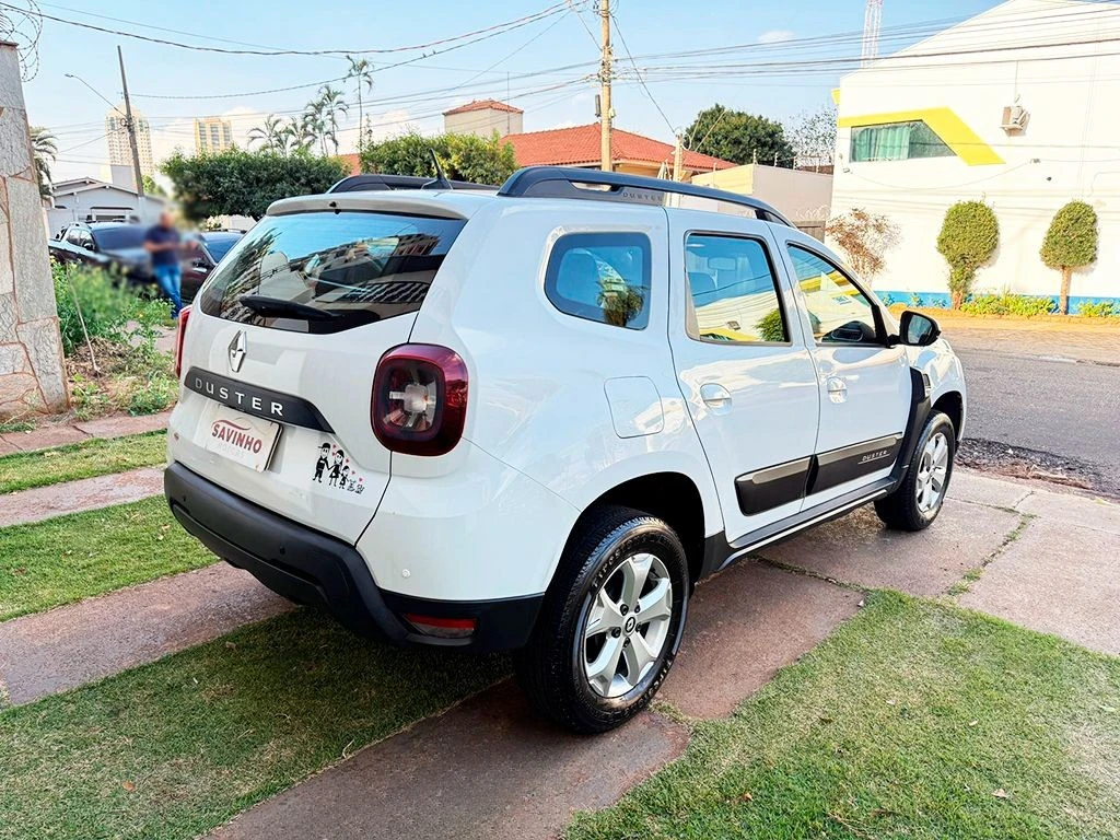 RENAULT DUSTER