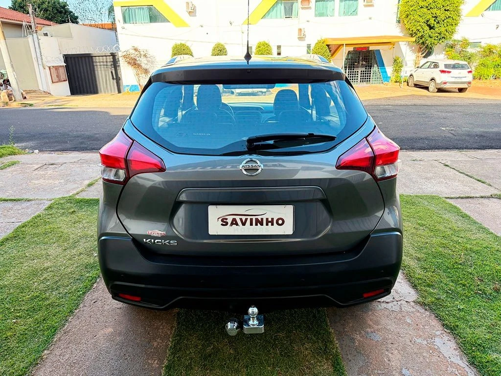 NISSAN KICKS