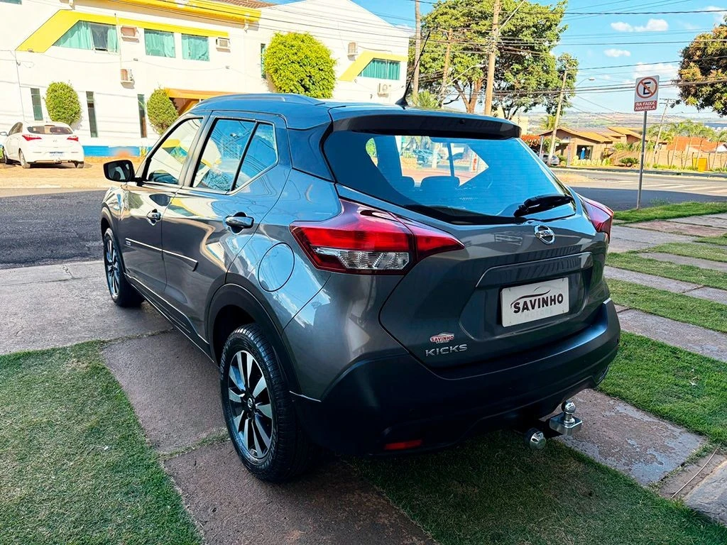 NISSAN KICKS