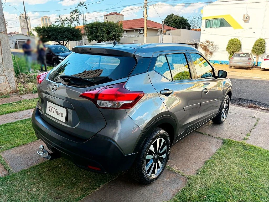 NISSAN KICKS