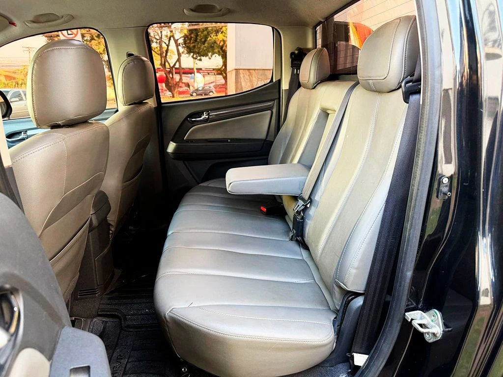 CHEVROLET S10