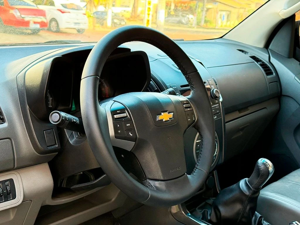 CHEVROLET S10