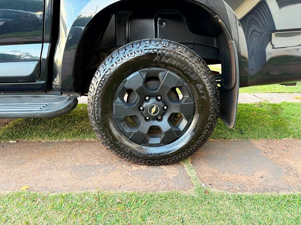 CHEVROLET S10