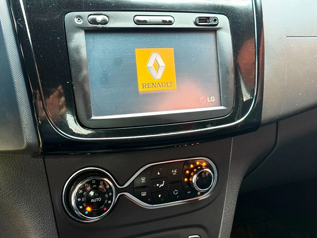 RENAULT SANDERO