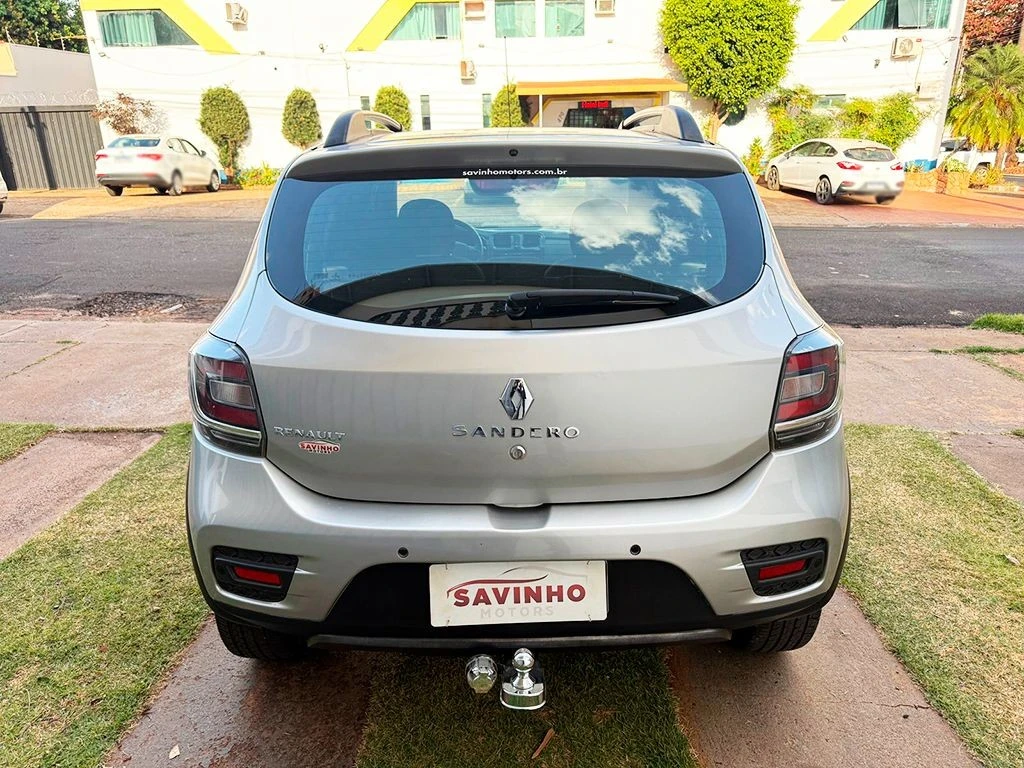 RENAULT SANDERO