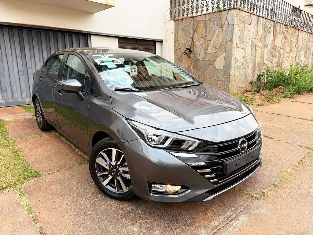 NISSAN VERSA
