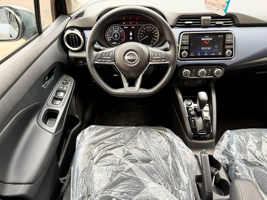 NISSAN VERSA