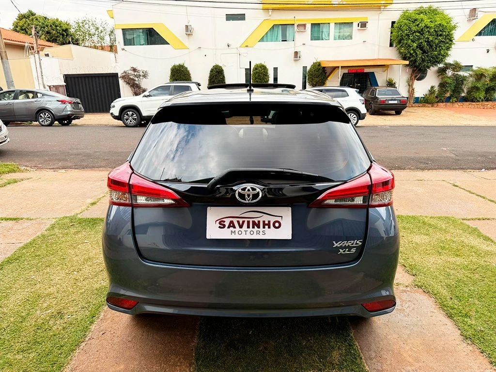 TOYOTA YARIS