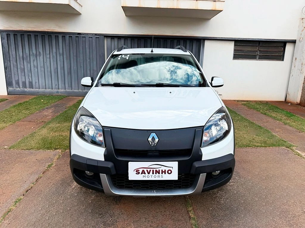 RENAULT SANDERO