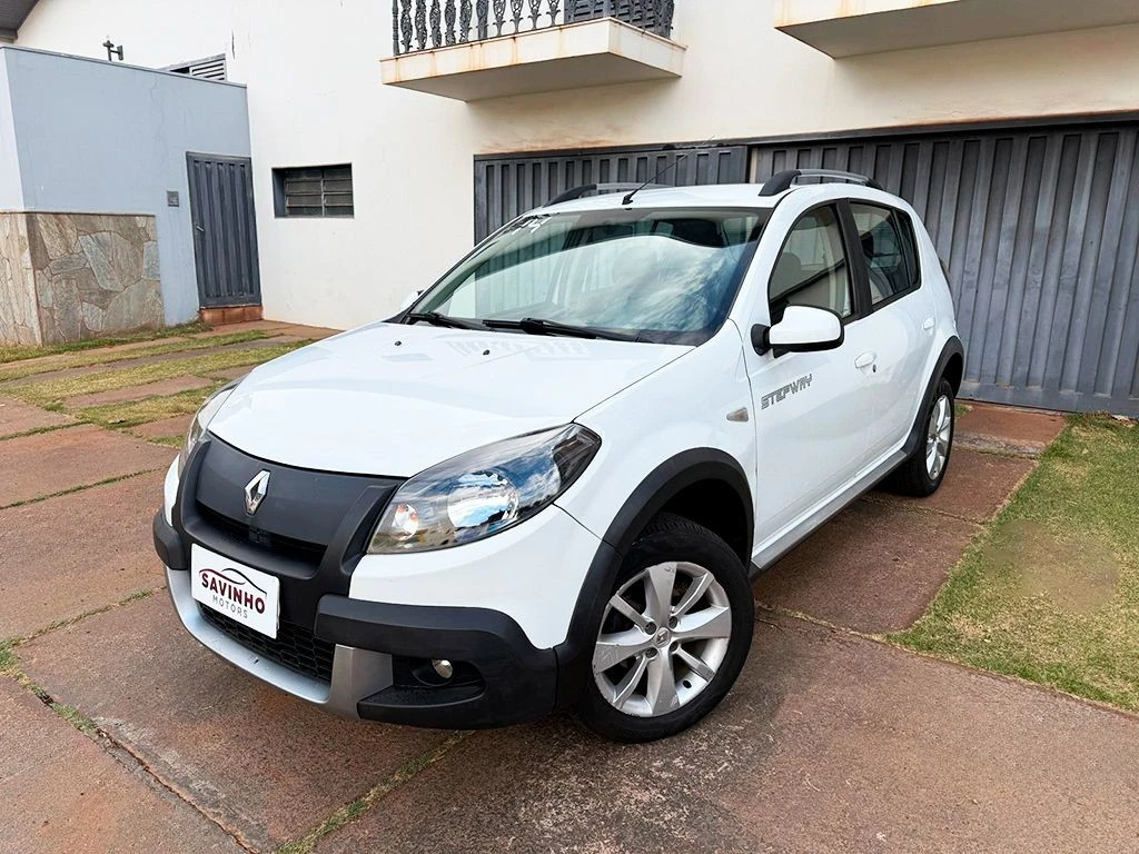 RENAULT SANDERO