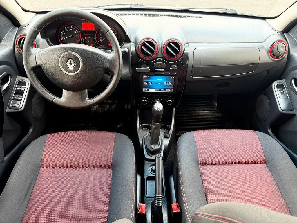 RENAULT SANDERO