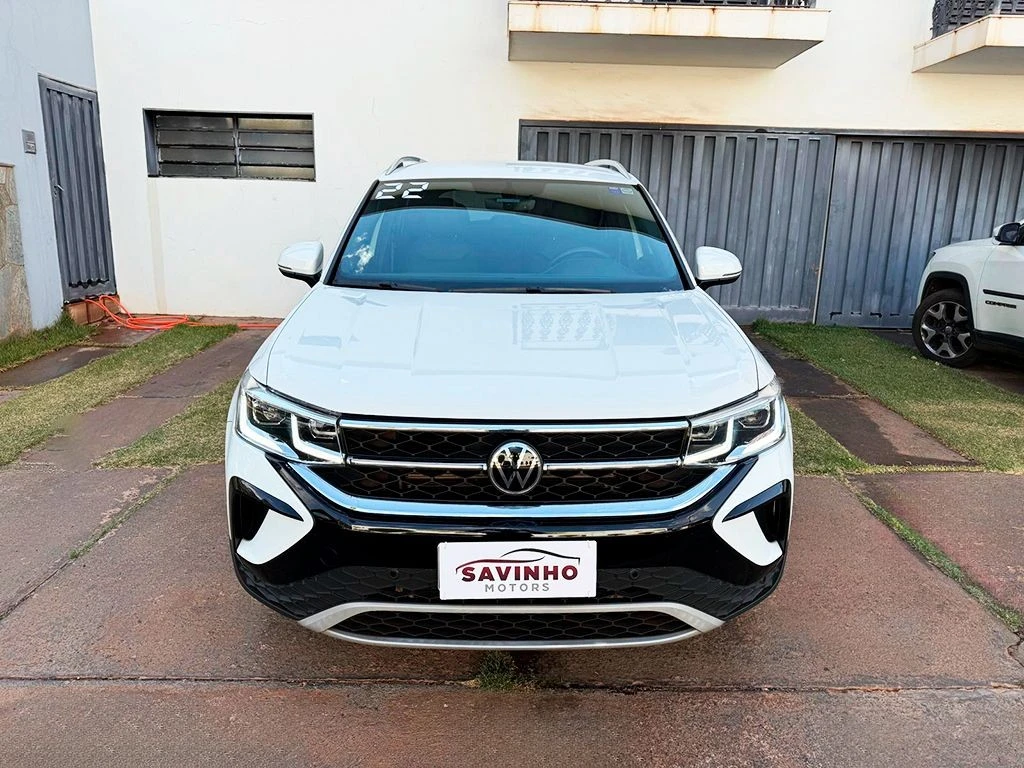 VOLKSWAGEN TAOS