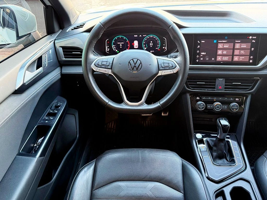 VOLKSWAGEN TAOS