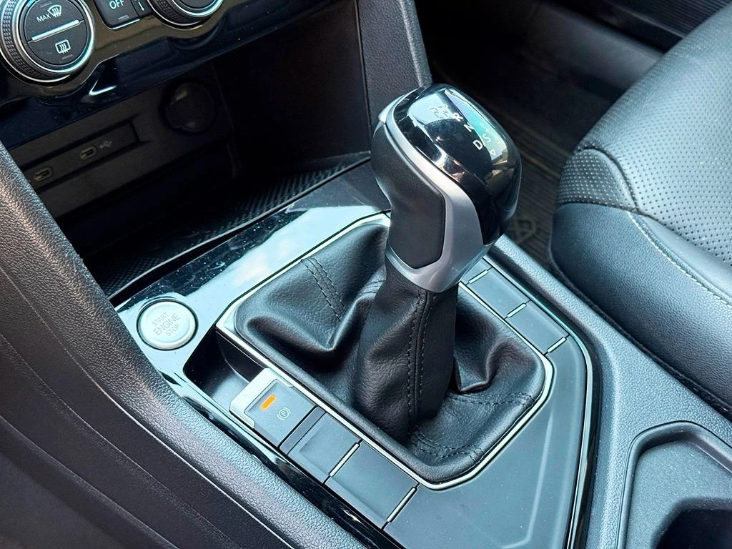 VOLKSWAGEN TAOS