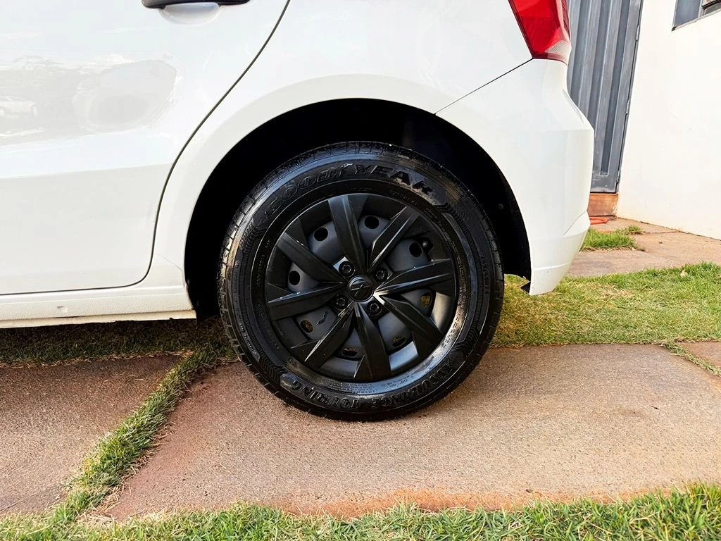 VOLKSWAGEN GOL