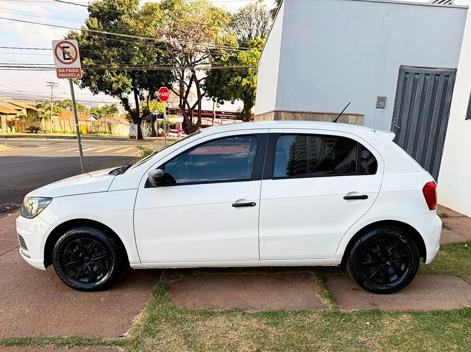 VOLKSWAGEN GOL