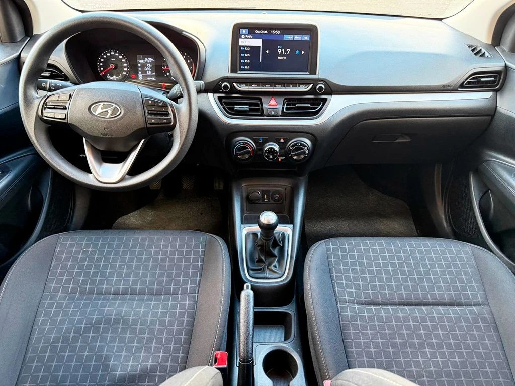 HYUNDAI HB20
