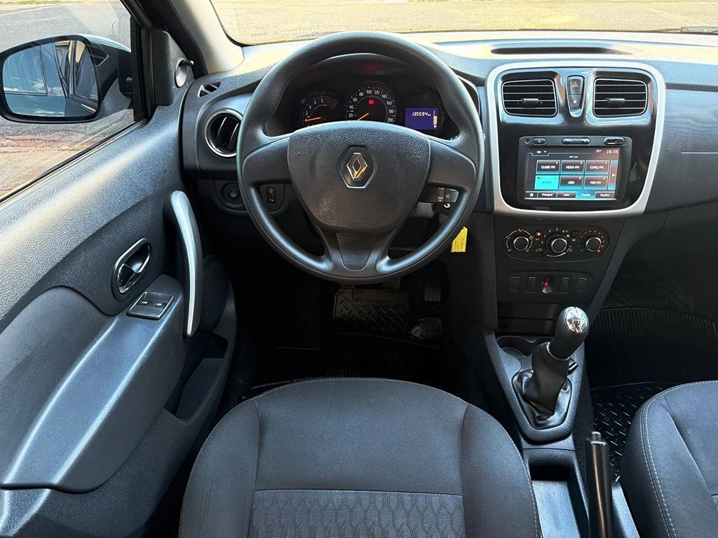 RENAULT SANDERO