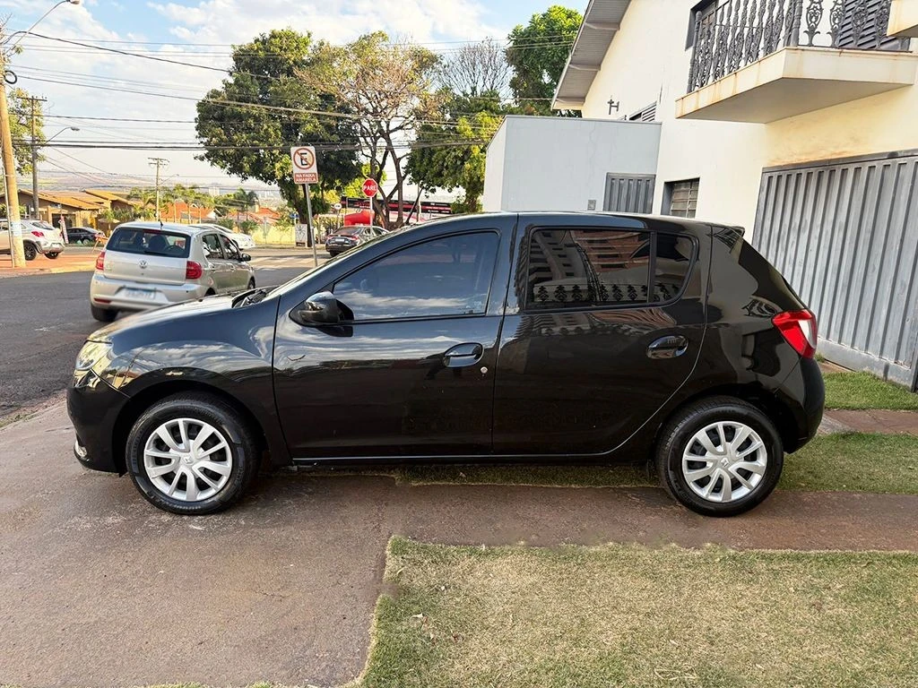 RENAULT SANDERO