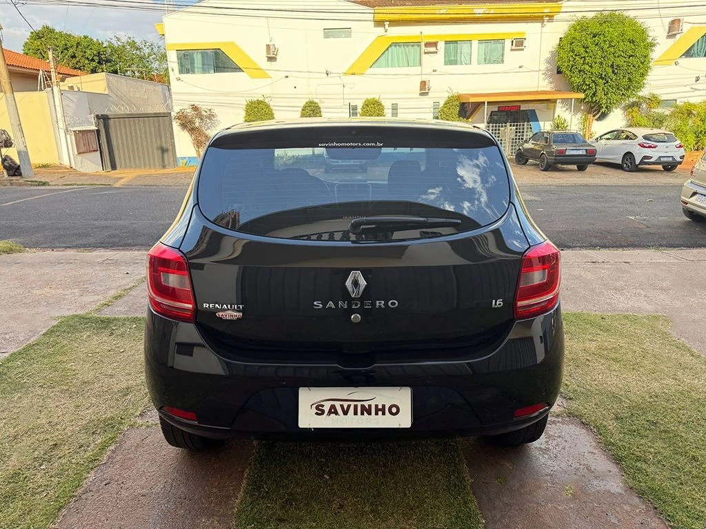 RENAULT SANDERO