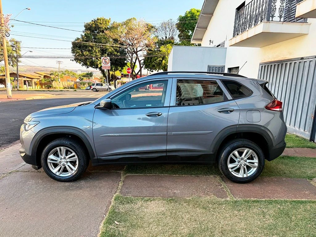CHEVROLET TRACKER