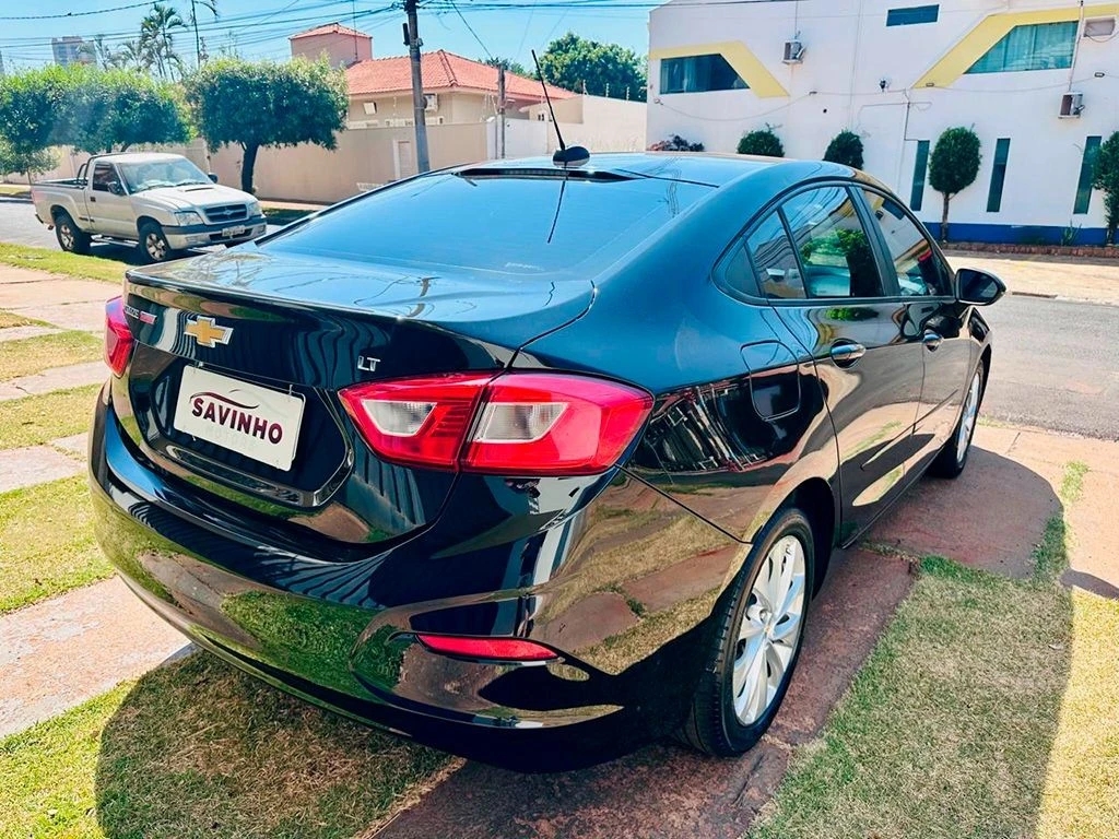 CHEVROLET CRUZE