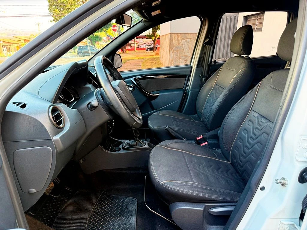 RENAULT DUSTER