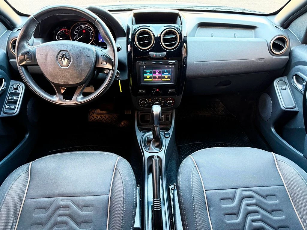 RENAULT DUSTER