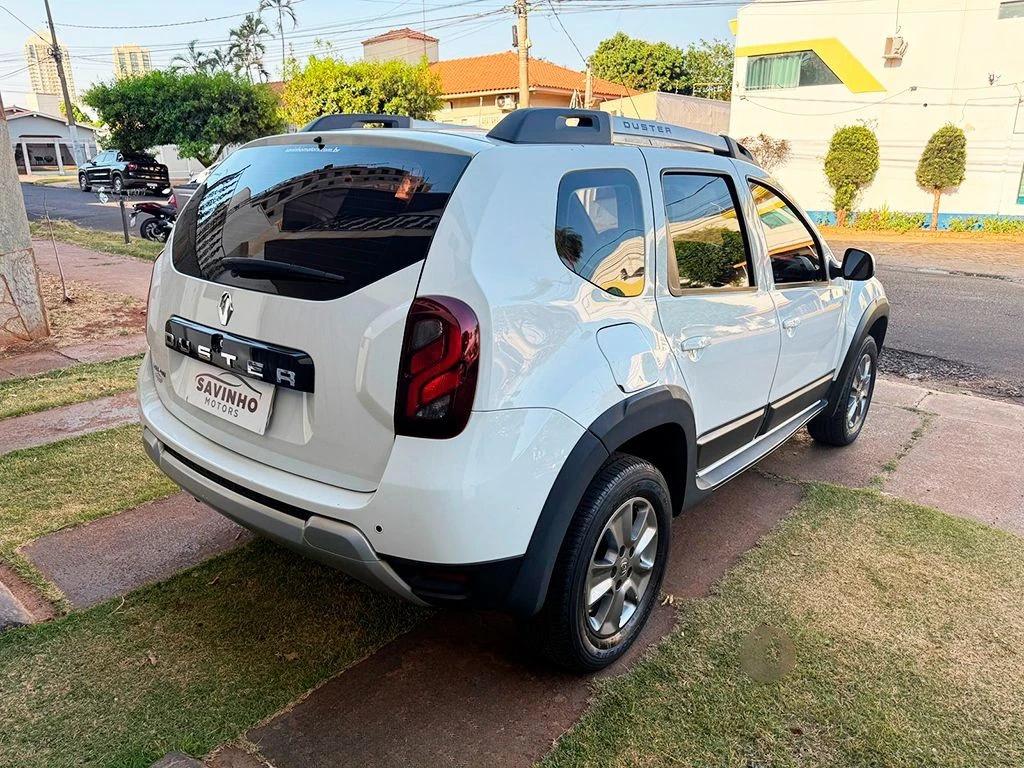 RENAULT DUSTER