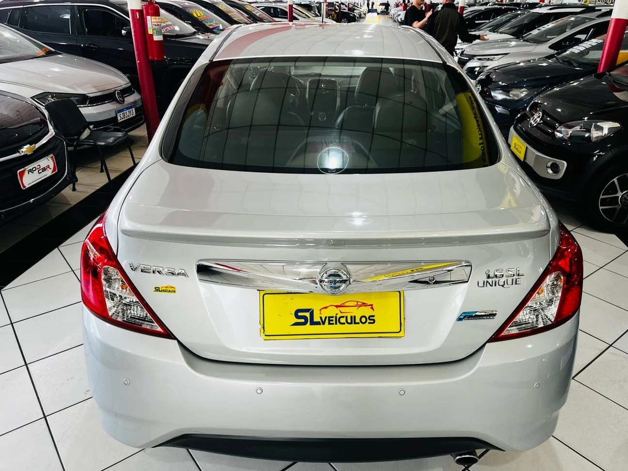 NISSAN VERSA