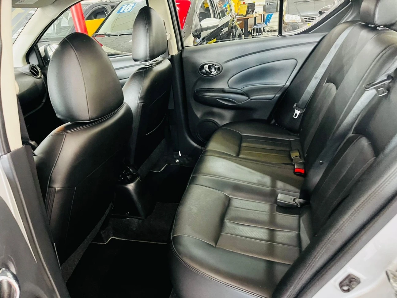 NISSAN VERSA