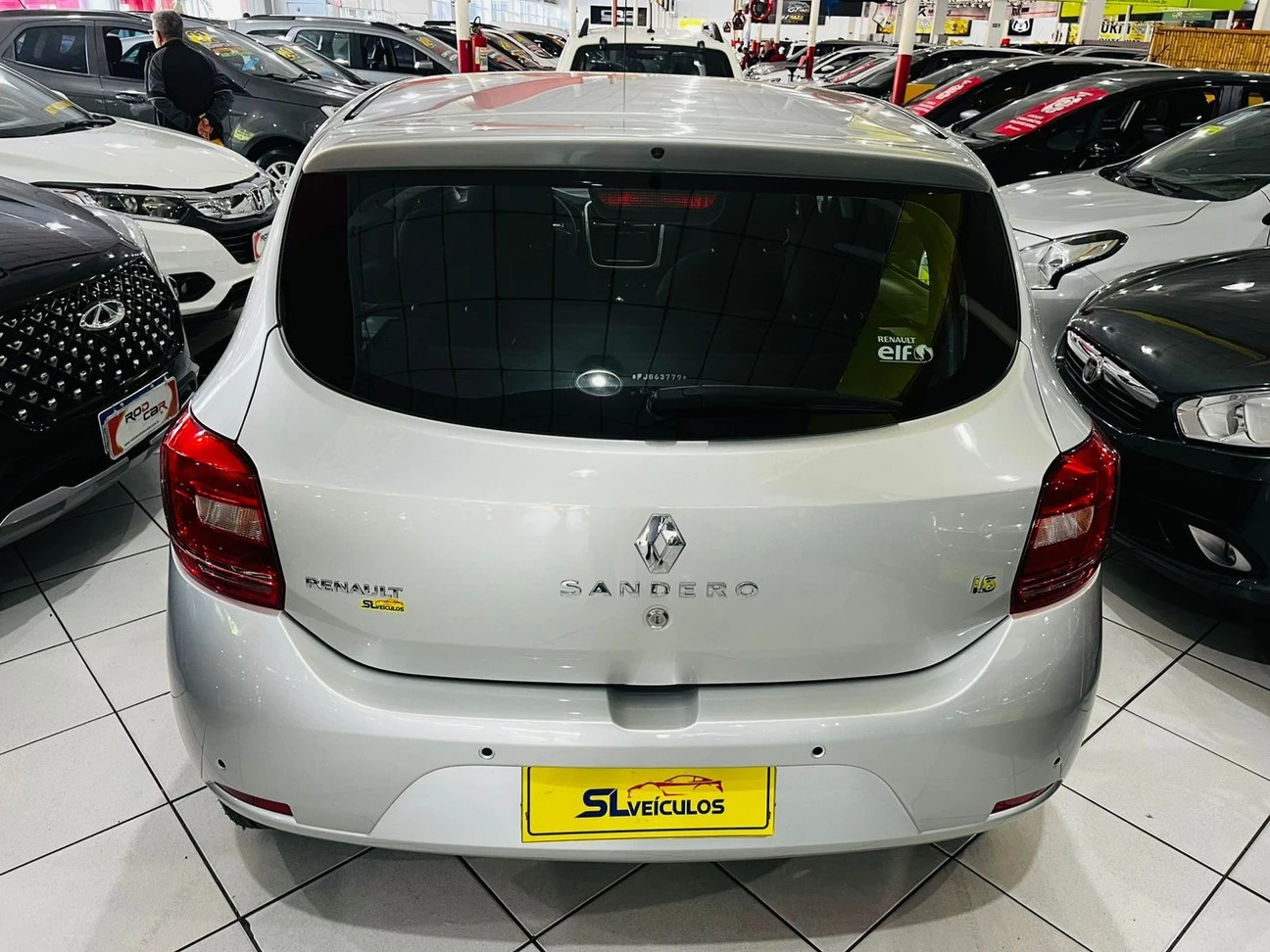 RENAULT SANDERO
