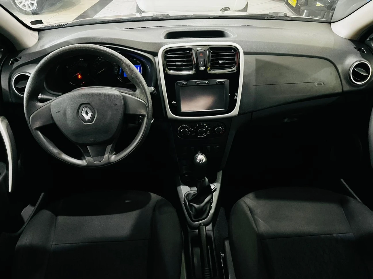 RENAULT SANDERO